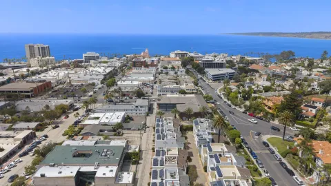 $2,995,000 | 7718 Ivanhoe E Avenue, La Jolla, CA 92037