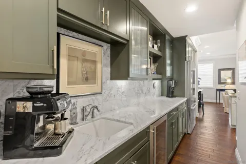 $2,995,000 | 7718 Ivanhoe E Avenue, La Jolla, CA 92037