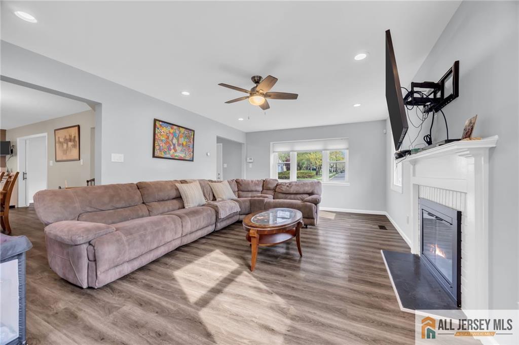 66 Johnson Road Somerset, NJ 08873 - Photo 14 of 42 Gallery Image 14