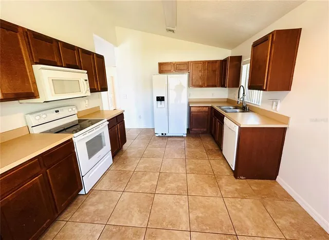 $295,000 | 1500 Kayuni Drive, Mascotte, FL 34753