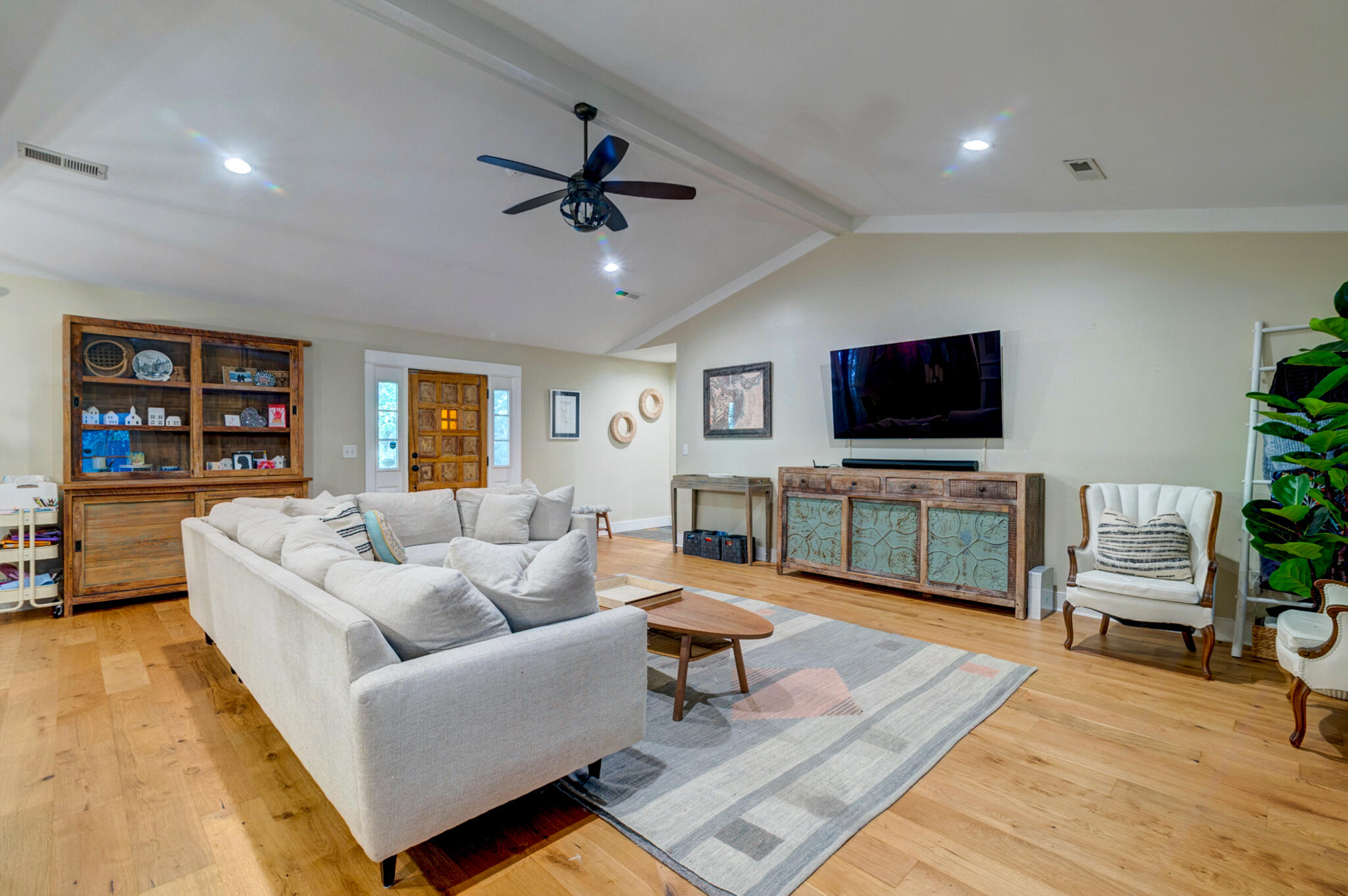 731 Fort Johnson Road Charleston, SC 29412 - Photo 14 of 39 731 Fort Johnson - 13 - CMG