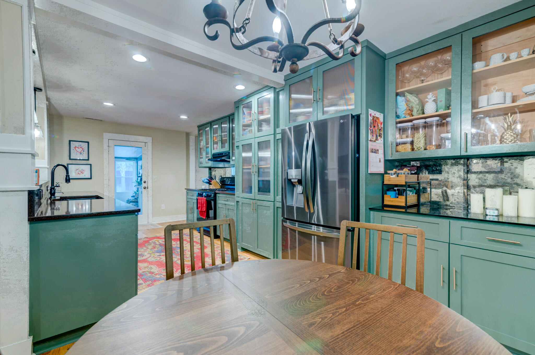 731 Fort Johnson Road Charleston, SC 29412 - Photo 18 of 39 731 Fort Johnson - 16 - CMG
