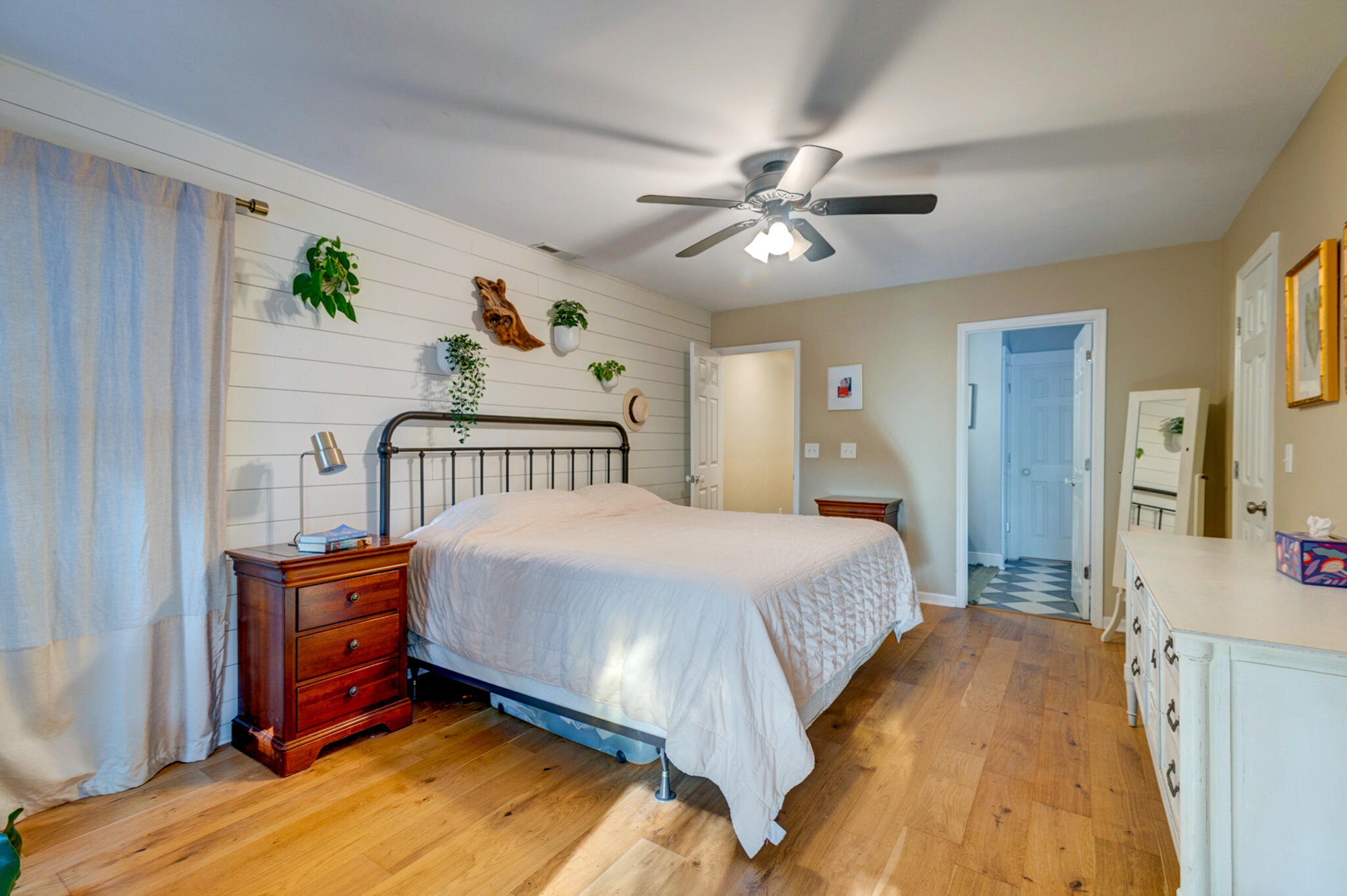 731 Fort Johnson Road Charleston, SC 29412 - Photo 7 of 39 731 Fort Johnson - 4 - CMG