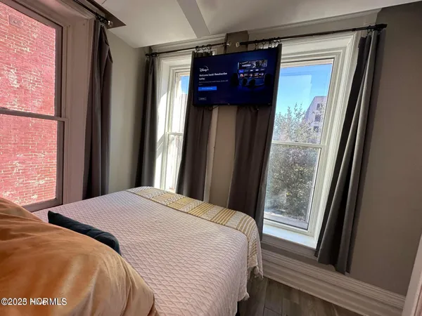 $285,000 | 21 North Front Street, Unit 2A1, Wilmington, NC 28401