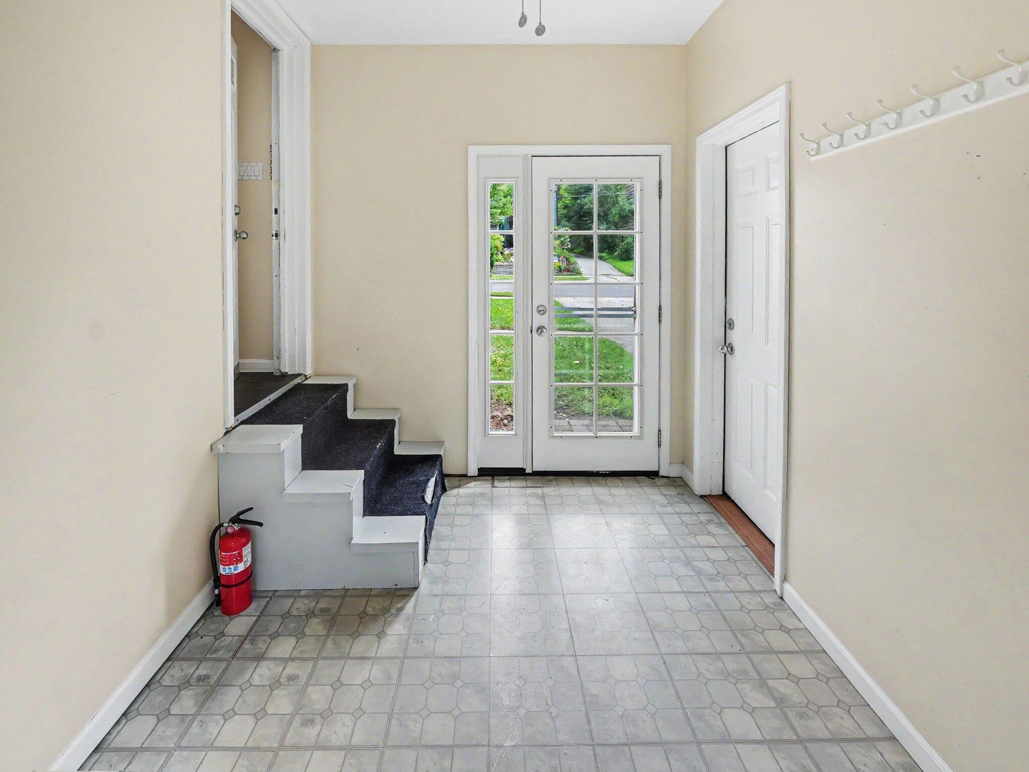 2010 Ferdon Road Ann Arbor, MI 48104 - Photo 13 of 24 014_file_7454