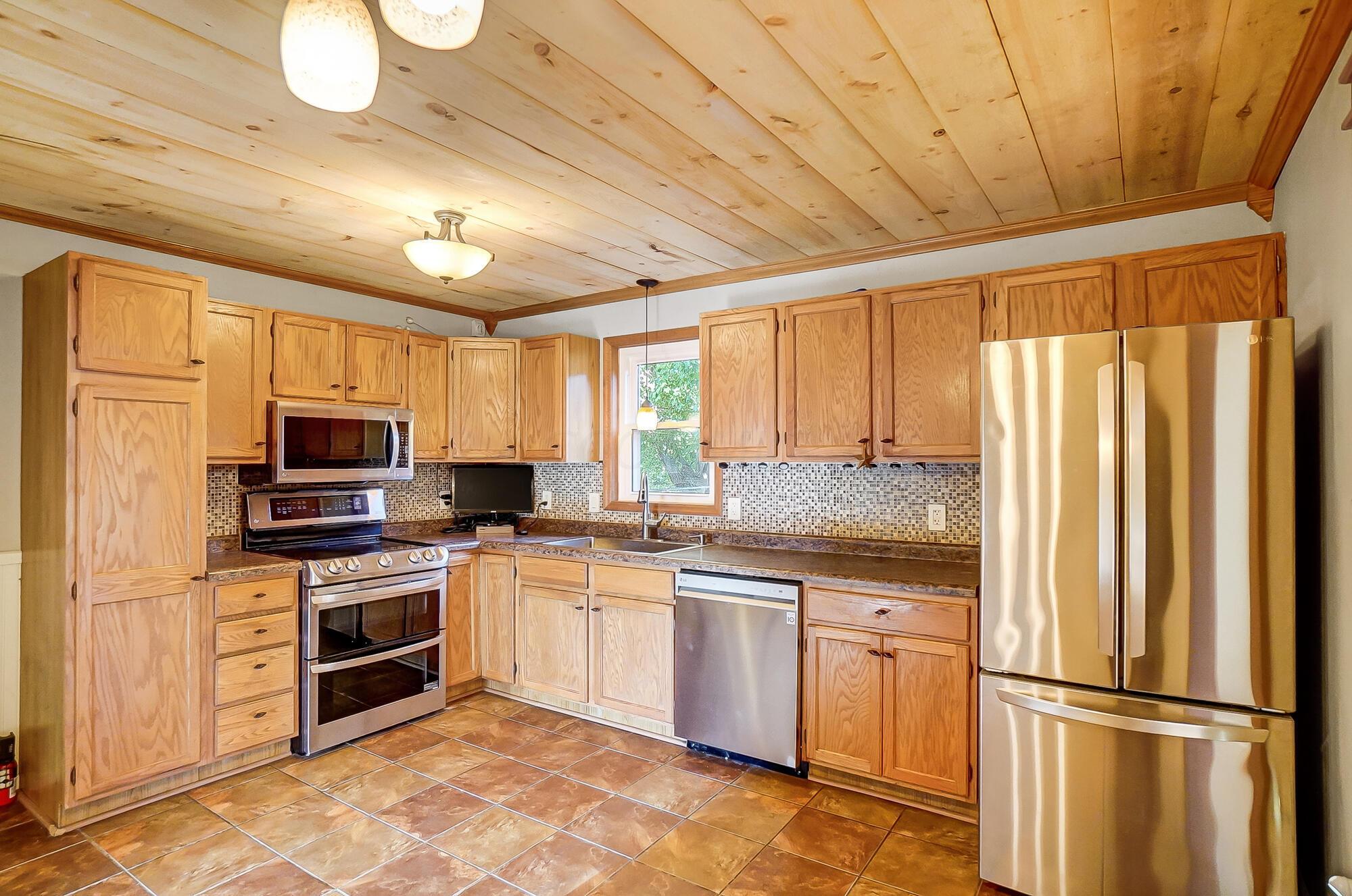 5161 Horseshoe Road Delaware, OH 43015 - Photo 23 of 78 024