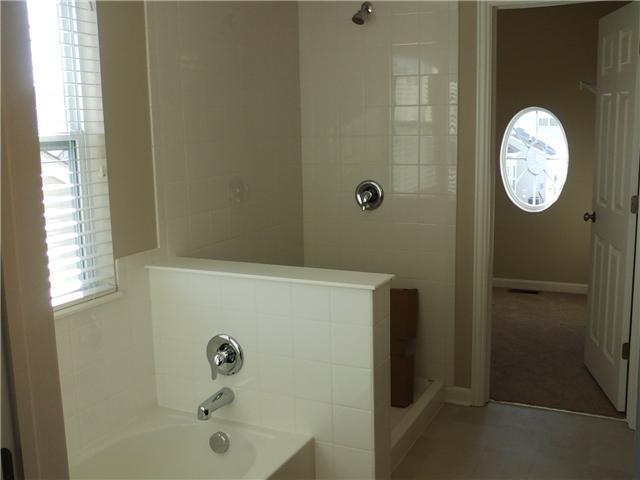 5694 Stearns Road, Unit 379 Dublin, OH 43016 - Photo 9 of 12