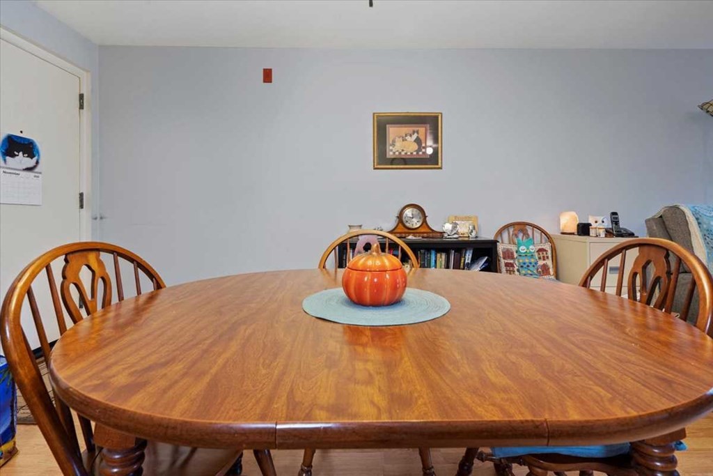 1321 Worcester Road, Unit 511 Framingham, MA 01701 - Photo 4 of 20 Gallery Image 4