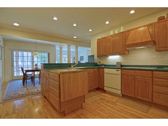 120 Woodland Road Hampton, NH 03842 - Photo 13 of 21
