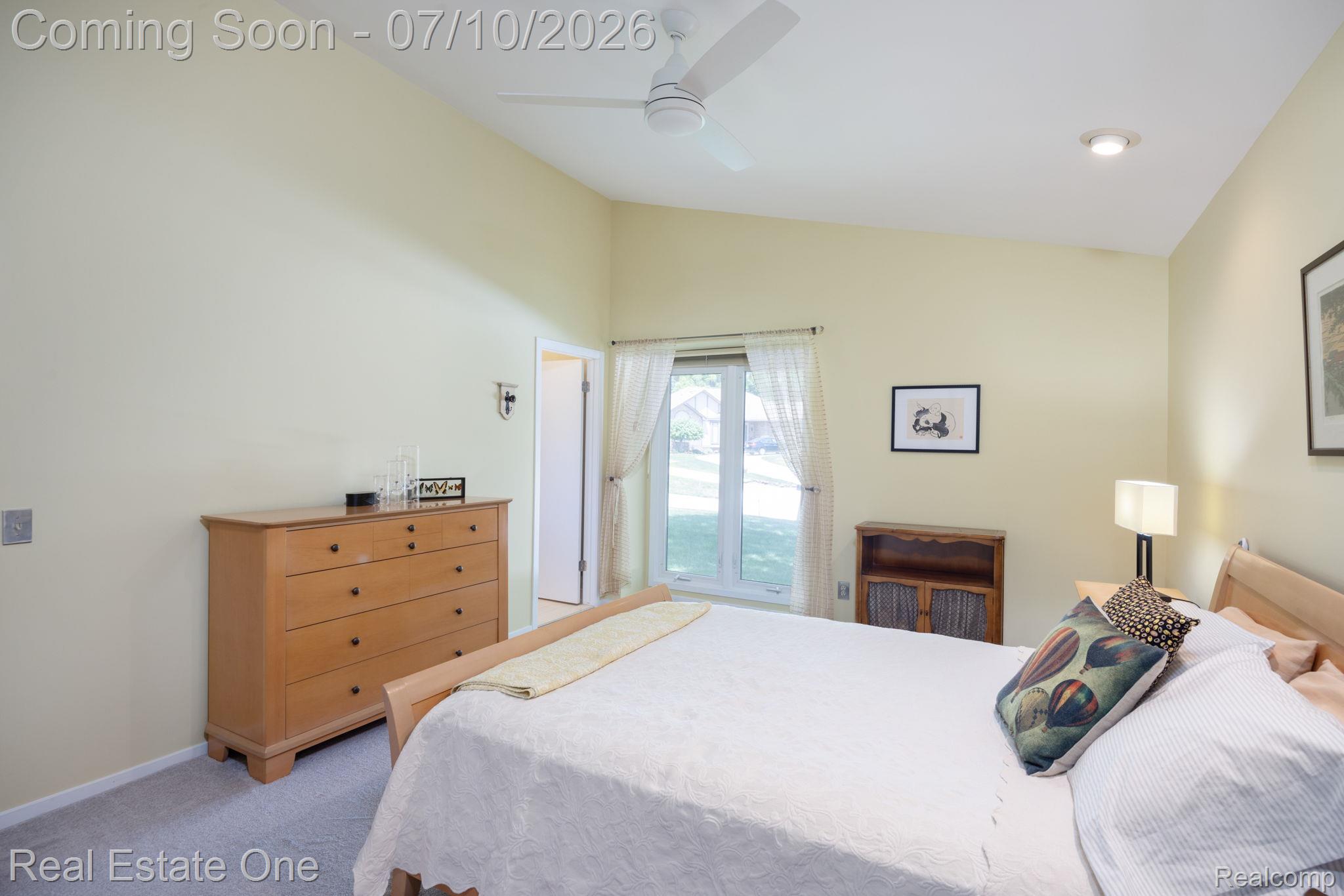 986 River Bend Drive Rochester, MI 48307 - Photo 11 of 28 Primary Bedroom