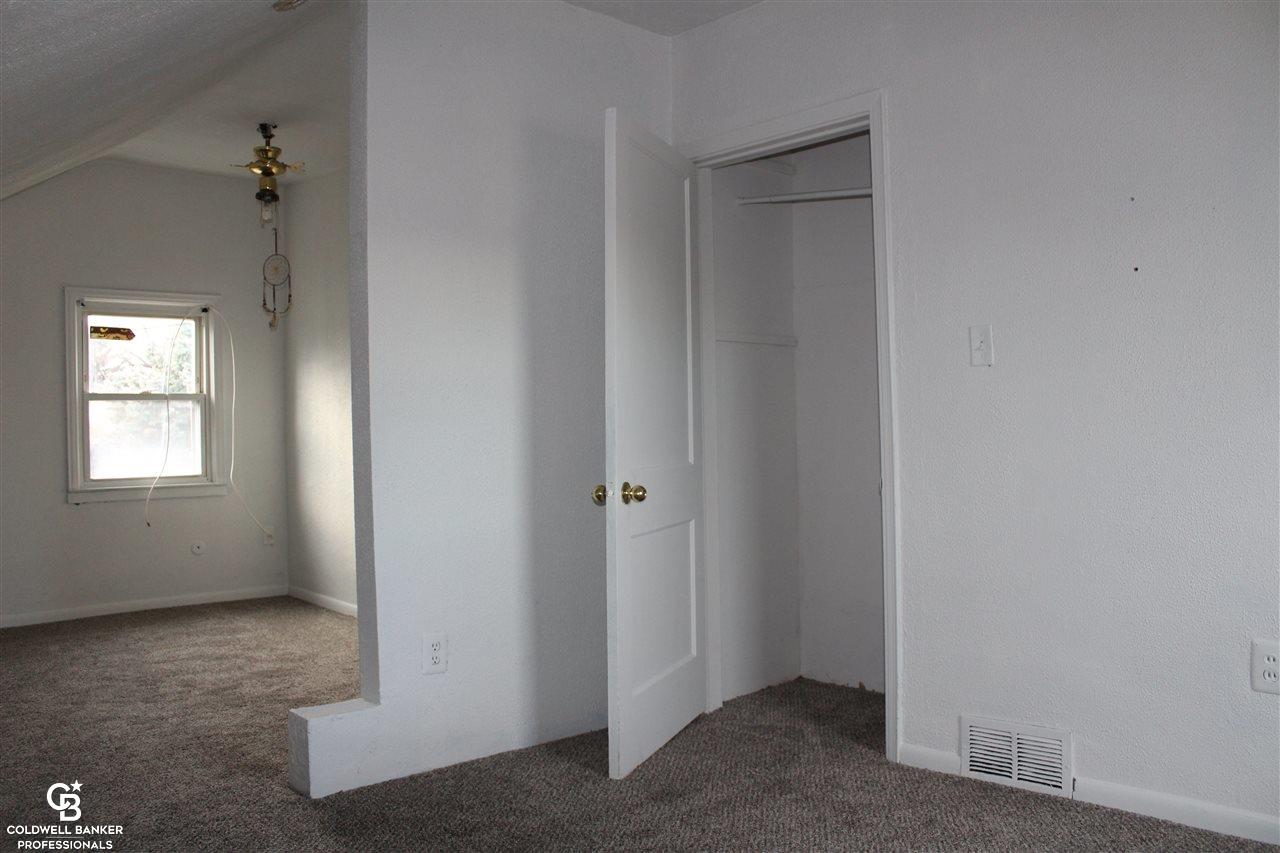 6402 East 10 Mile Road Warren, MI 48091 - Photo 28 of 58 50001506-27.JPG