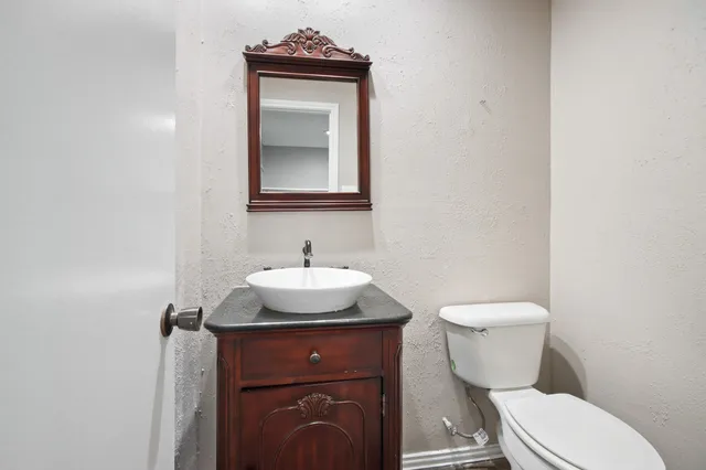 $2,300 | 17610 Possums Run Drive, Humble, TX 77396