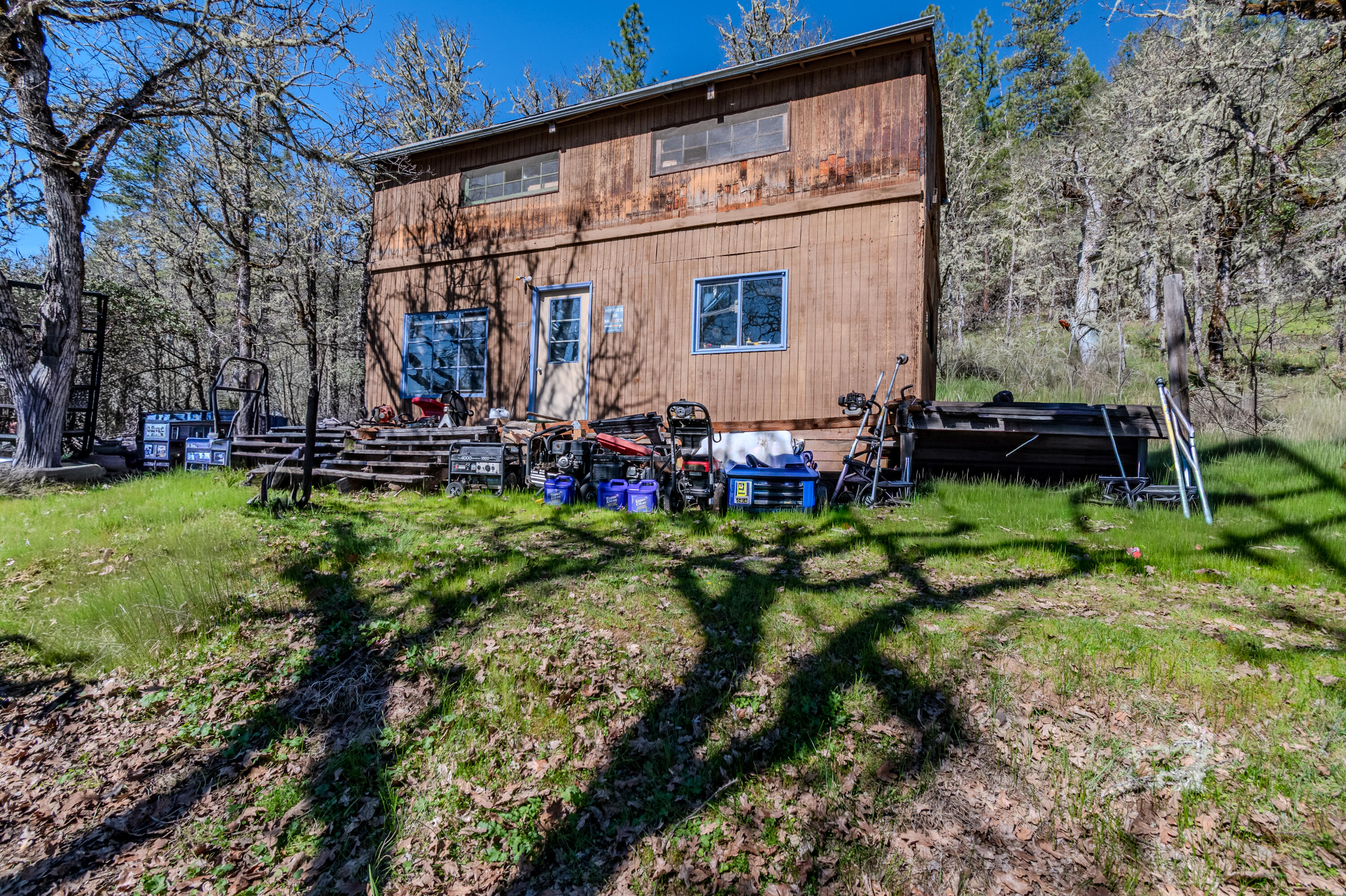 127 Lodge Road Trail, OR 97541 - Photo 31 of 37 Shop