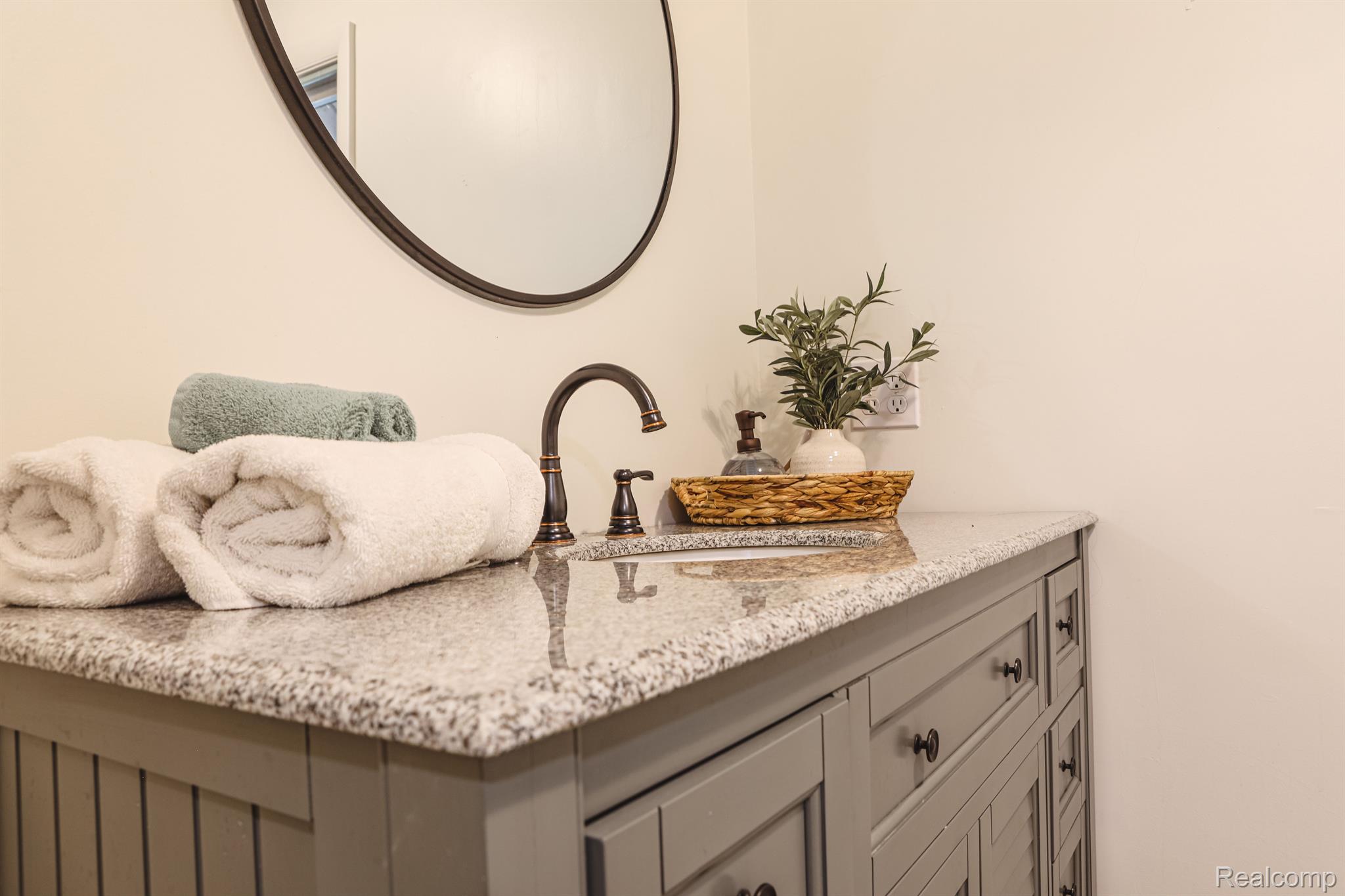 9184 Crescent Beach Road Pigeon, MI 48755 - Photo 19 of 31 Gallery Image 19