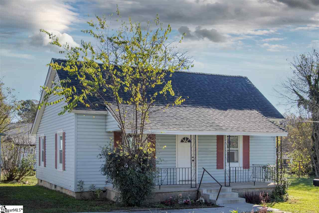 2 10th Street Greer, SC 29651 - Photo 2 of 15 Gallery Image 2