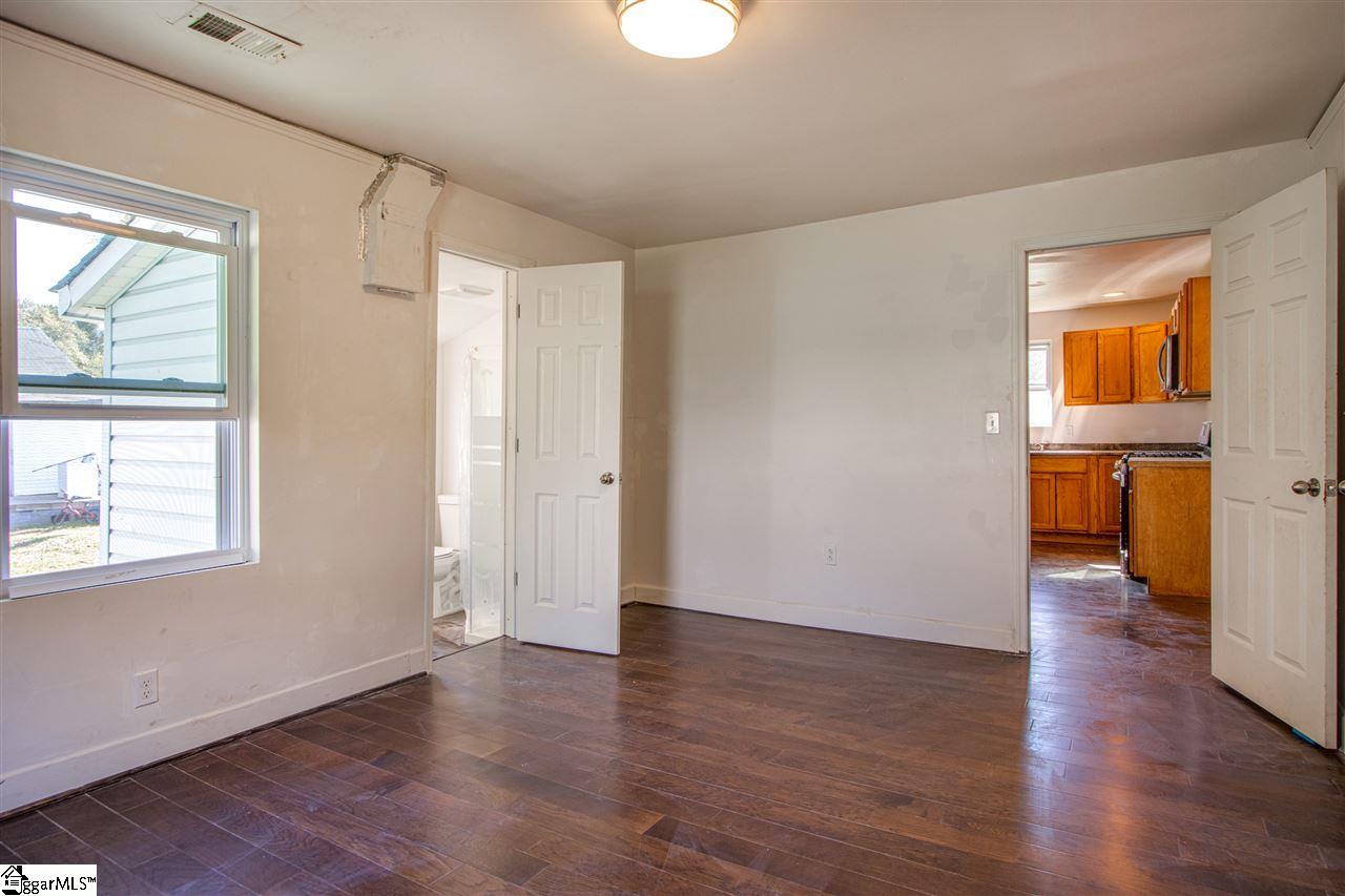 2 10th Street Greer, SC 29651 - Photo 12 of 15 Gallery Image 12