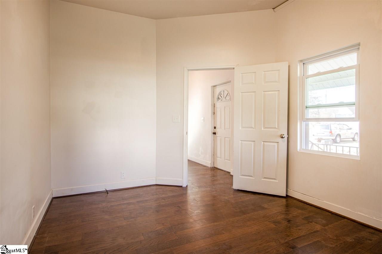 2 10th Street Greer, SC 29651 - Photo 10 of 15 Gallery Image 10