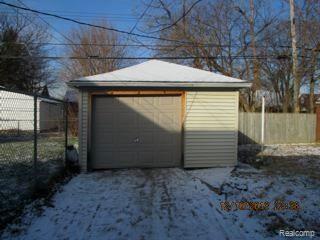 10385 Roxbury Street Detroit, MI 48224 - Photo 3 of 15 garage.jpg