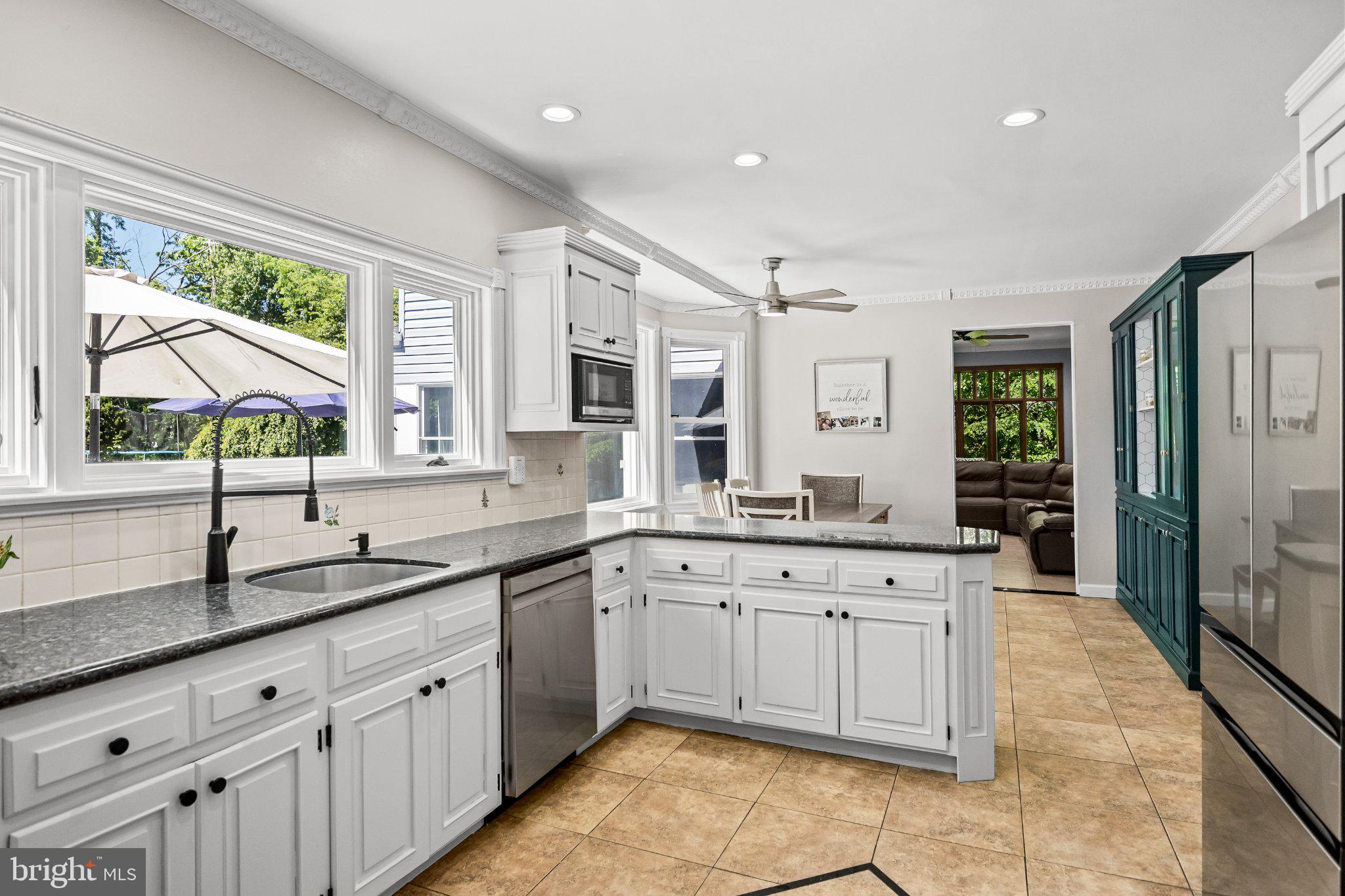 69 Burlington Path Road Cream Ridge, NJ 08514 - Photo 18 of 73