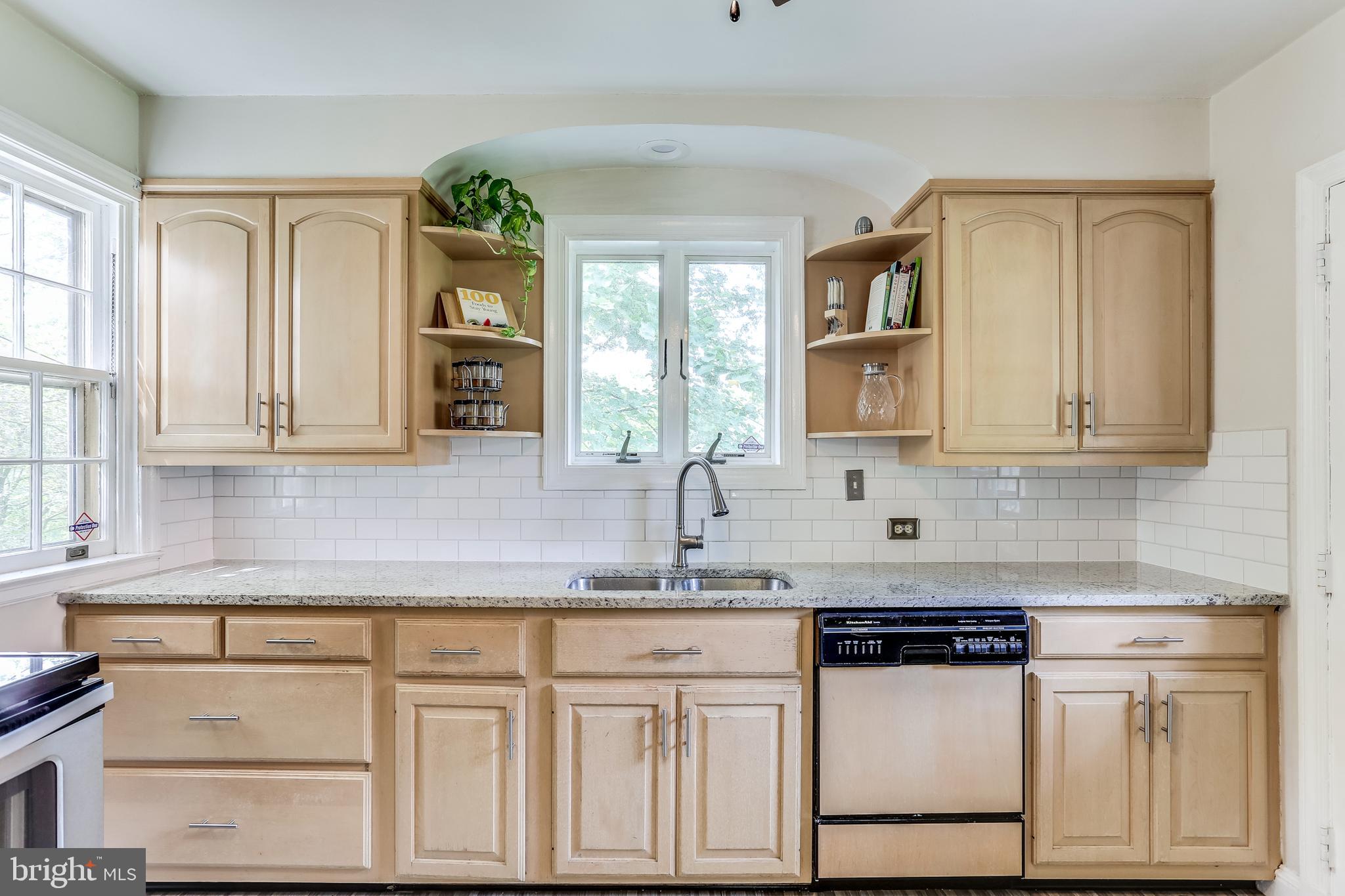 508 Stamford Road Baltimore, MD 21229 - Photo 14 of 41 Kitchen