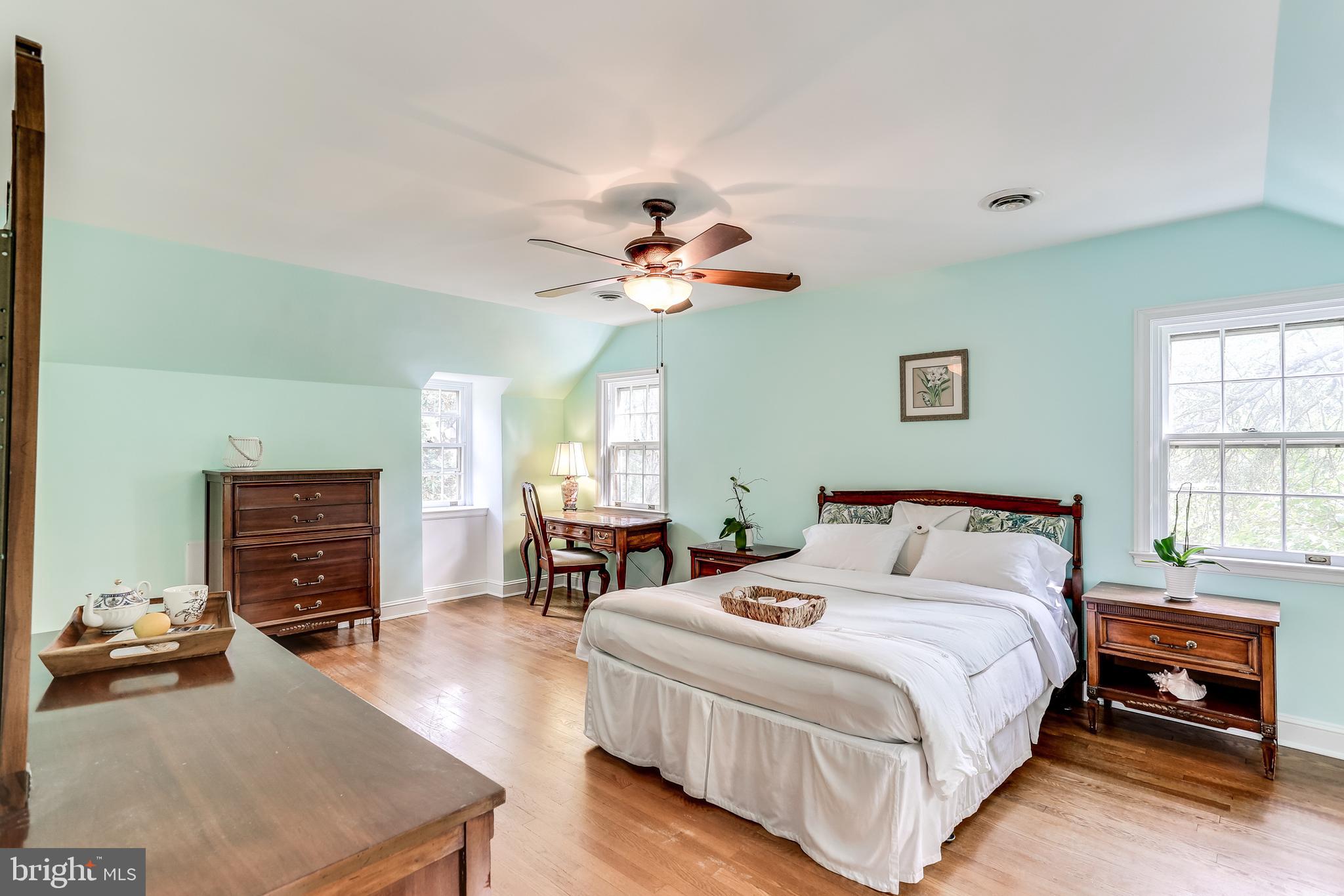 508 Stamford Road Baltimore, MD 21229 - Photo 19 of 41 Primary Bedroom