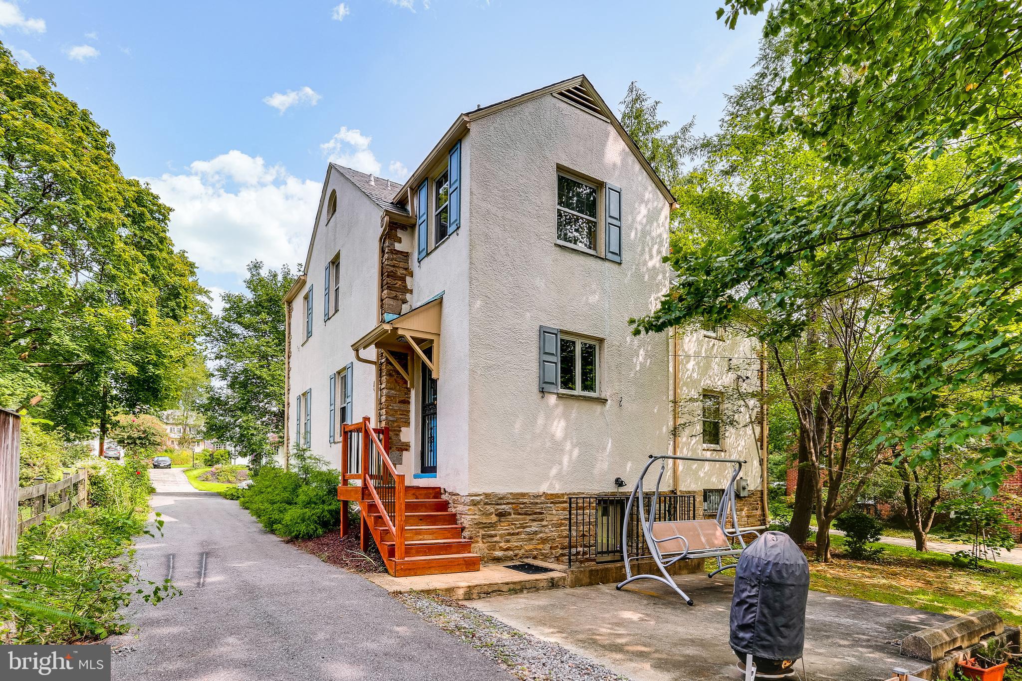 508 Stamford Road Baltimore, MD 21229 - Photo 36 of 41 Exterior Side/Rear