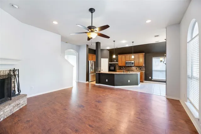 $2,400 | 5541 Dunn Hill Drive, Fort Worth, TX 76137