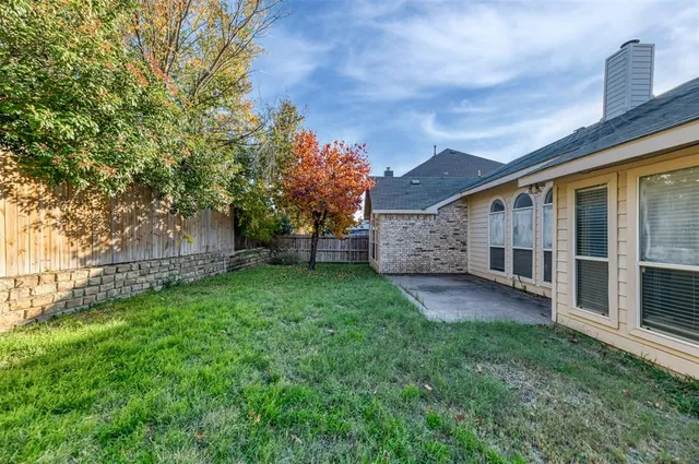 $2,400 | 5541 Dunn Hill Drive, Fort Worth, TX 76137