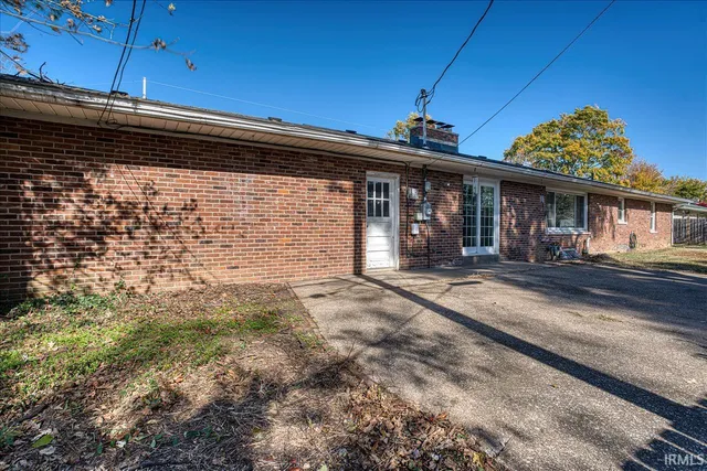 $259,900 | 342 Emmick Street, Mount Vernon, IN 47620