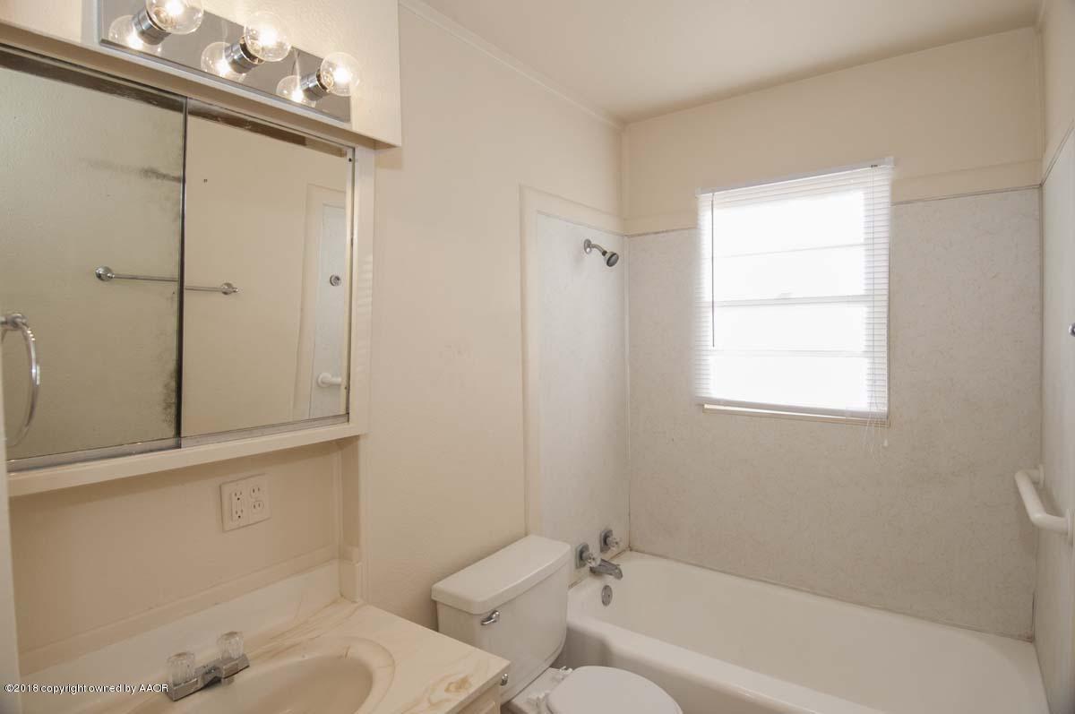 5008 Bowie Street Amarillo, TX 79110 - Photo 13 of 27 BATHROOM VIEW 1
