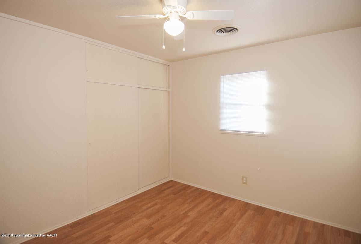 5008 Bowie Street Amarillo, TX 79110 - Photo 16 of 27 BEDROOM 2 VIEW 2