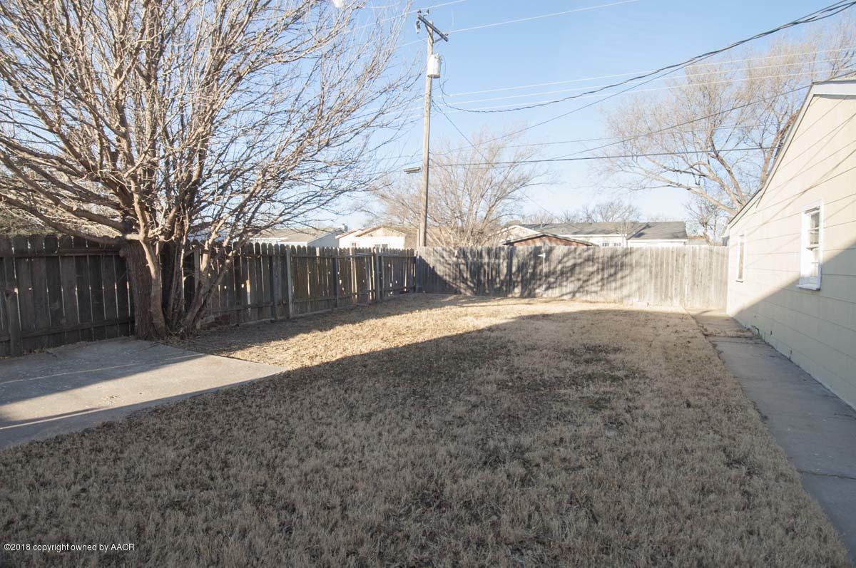 5008 Bowie Street Amarillo, TX 79110 - Photo 26 of 27 YARD VIEW 1