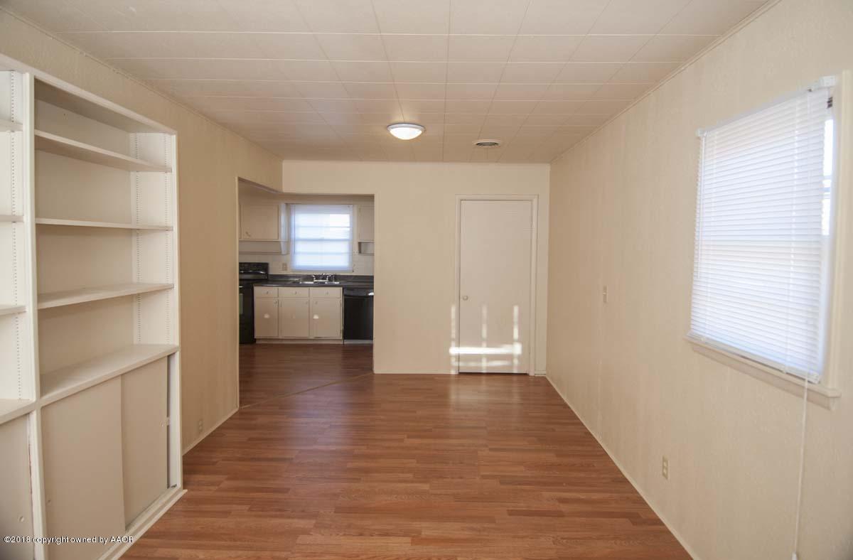 5008 Bowie Street Amarillo, TX 79110 - Photo 9 of 27 DEN VIEW 2