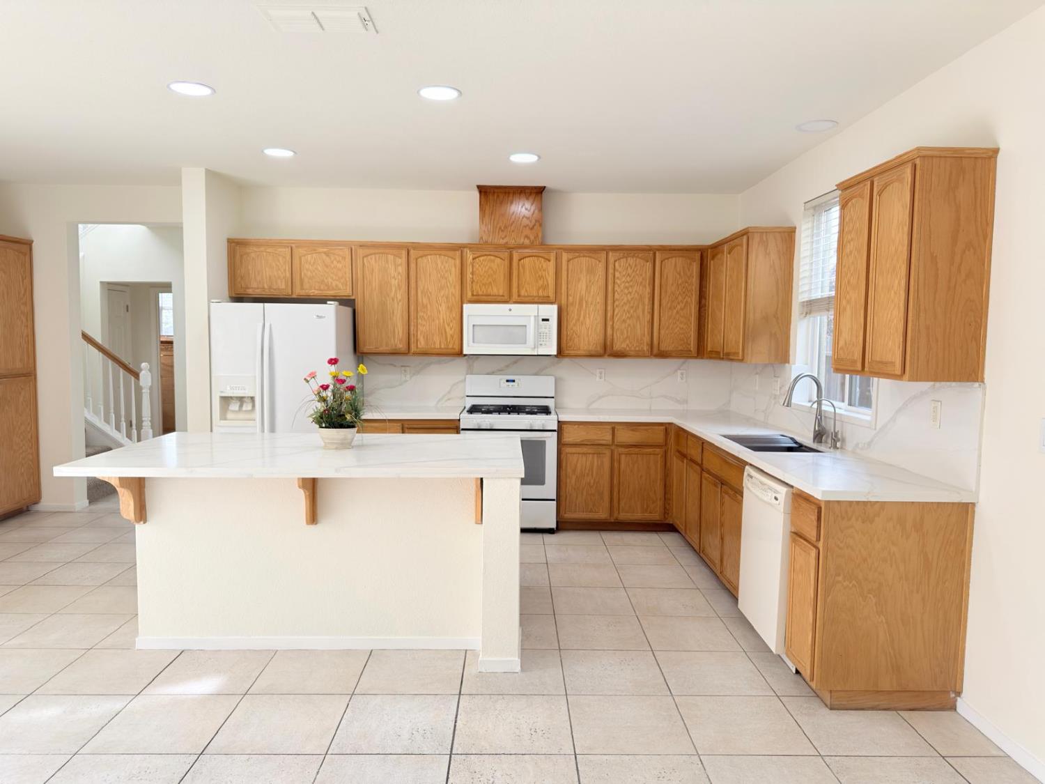 1463 Estrella Way Turlock, CA 95382 - Photo 7 of 30