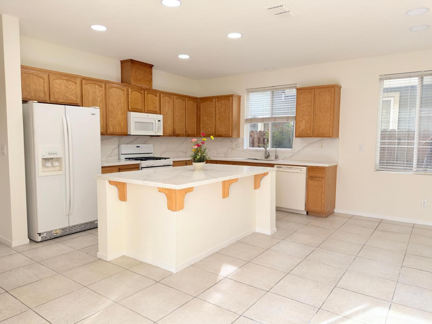 1463 Estrella Way Turlock, CA 95382 - Photo 8 of 30
