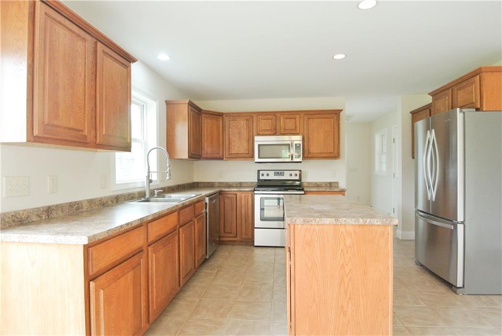 27 Wilson Road Cumberland, ME 04021 - Photo 2 of 33 Photo