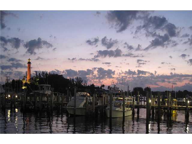 118 Knoll Way Jupiter, FL 33477 - Photo 31 of 32 Sunset at Jupiter Lighthouse