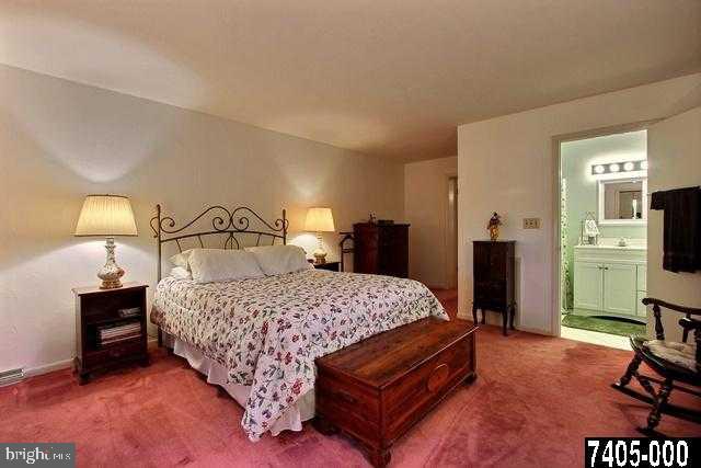 4033 Old Orchard Road York, PA 17402 - Photo 13 of 24 Gallery Image 13