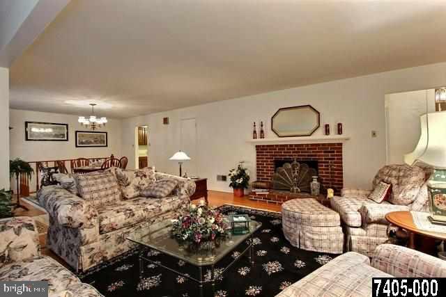 4033 Old Orchard Road York, PA 17402 - Photo 4 of 24 Gallery Image 4