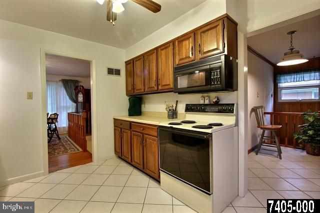 4033 Old Orchard Road York, PA 17402 - Photo 8 of 24 Gallery Image 8