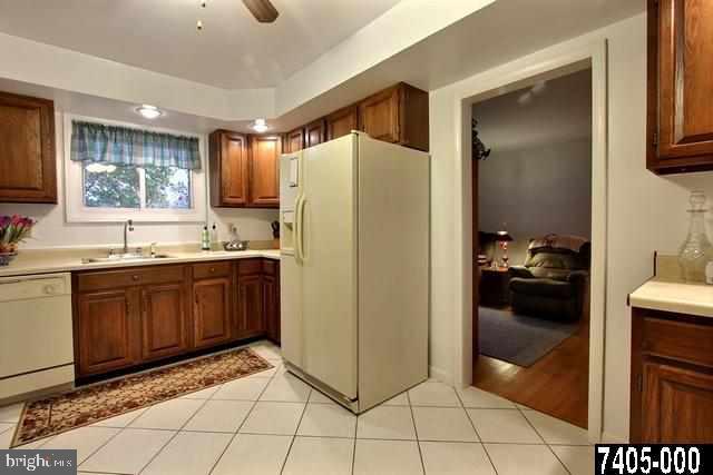 4033 Old Orchard Road York, PA 17402 - Photo 9 of 24 Gallery Image 9