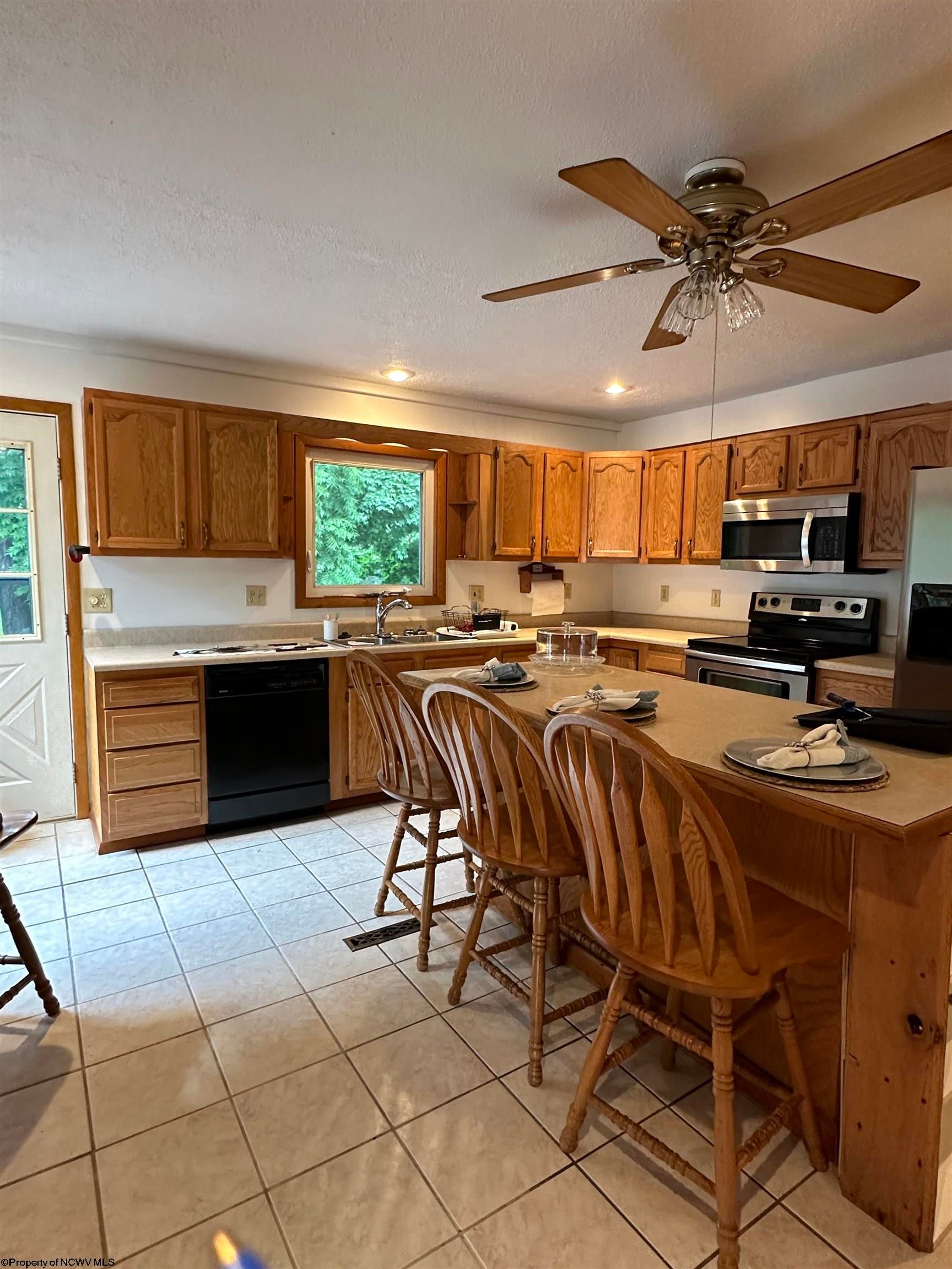 2448 Jesse Run Road Jane Lew, WV 26378 - Photo 10 of 30 Gallery Image 10