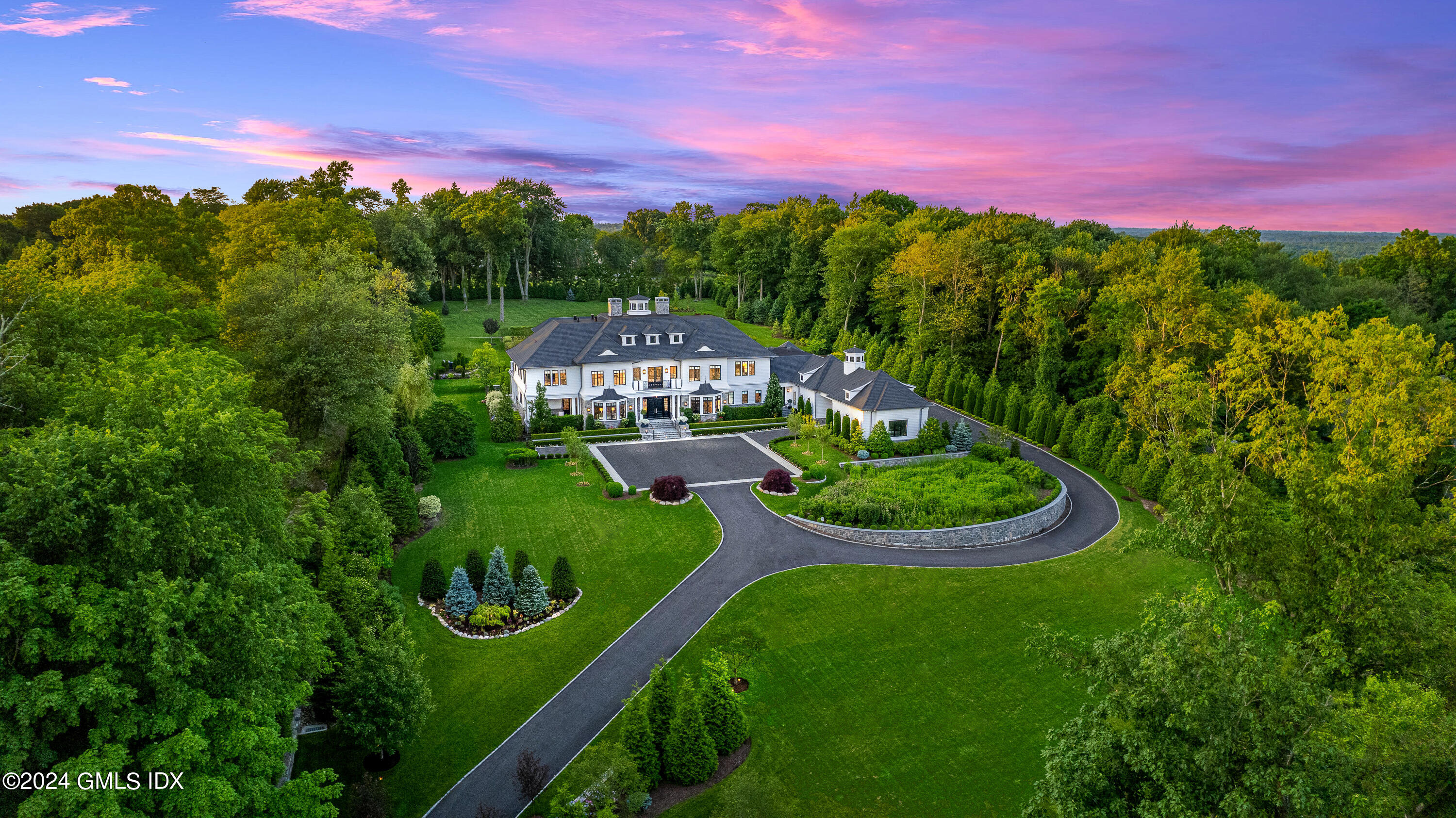 543 Stanwich Road Greenwich, CT 06831 - Photo 1 of 24 1.14 Wide Aerial (2) edit 2
