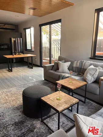 $5,200 | 3541 5th Street, Riverside, CA 92501