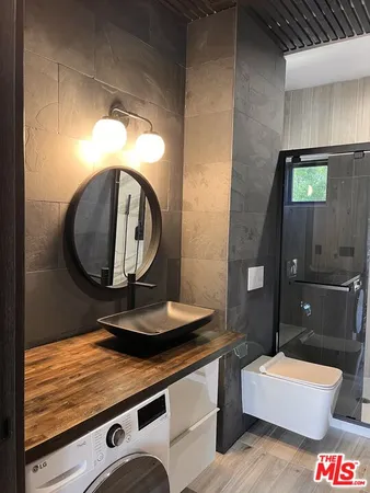 $5,200 | 3541 5th Street, Riverside, CA 92501