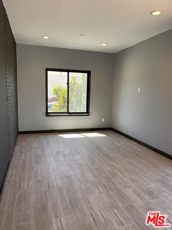 $5,200 | 3541 5th Street, Riverside, CA 92501