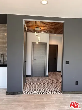 $5,200 | 3541 5th Street, Riverside, CA 92501