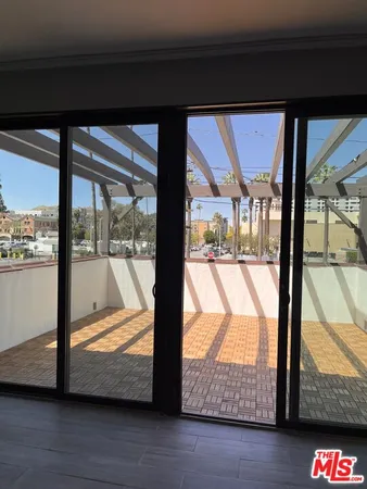 $5,200 | 3541 5th Street, Riverside, CA 92501