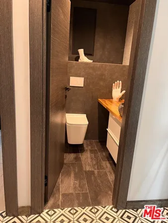 $5,200 | 3541 5th Street, Riverside, CA 92501