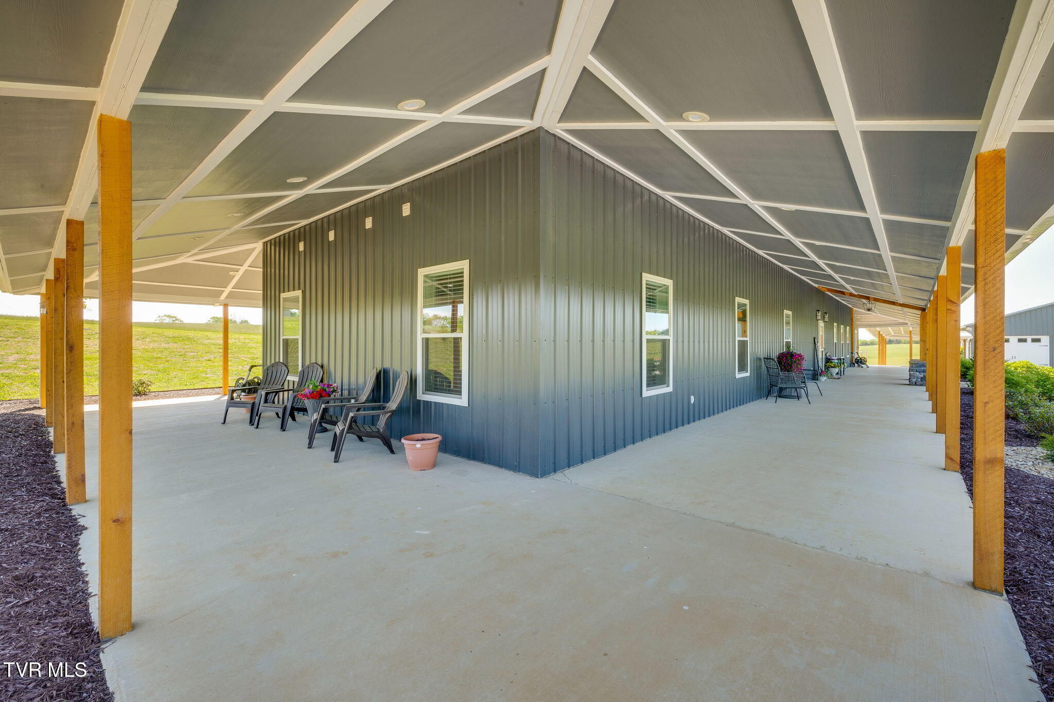 1600 Mary Lamons Road Afton, TN 37616 - Photo 11 of 89 005